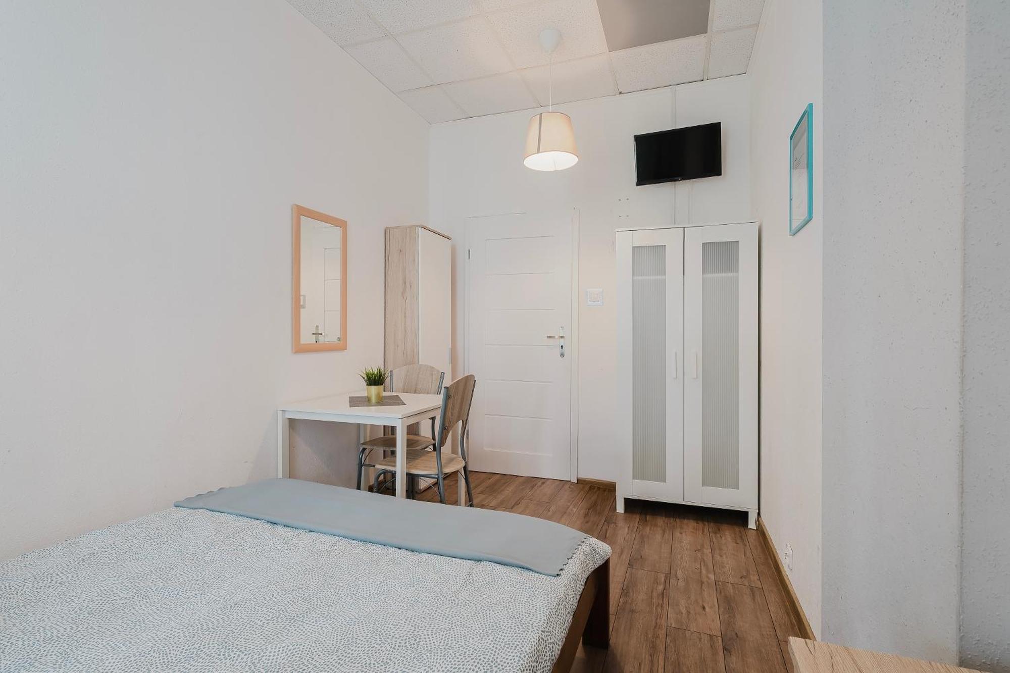 Keja - Pokoje W Centrum Gdyni Aparthotel *